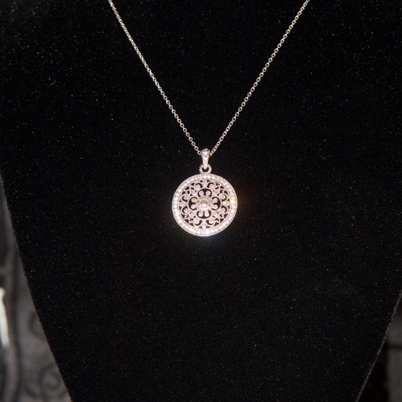 14kt Gold Dipped Topaz Detailed Pave Necklace - Picture 5 of 6